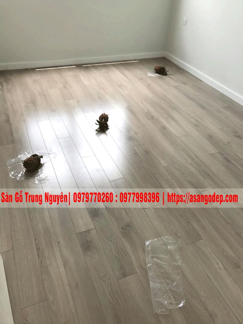 Sàn gỗ Kronoswis 12mm bản nhỏ Sàn gỗ Kronoswis 12mm bản nhỏ