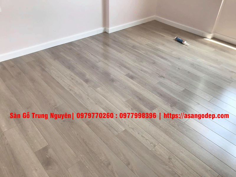 Sàn gỗ Kronoswis 12mm bản nhỏ Sàn gỗ Kronoswis 12mm bản nhỏ