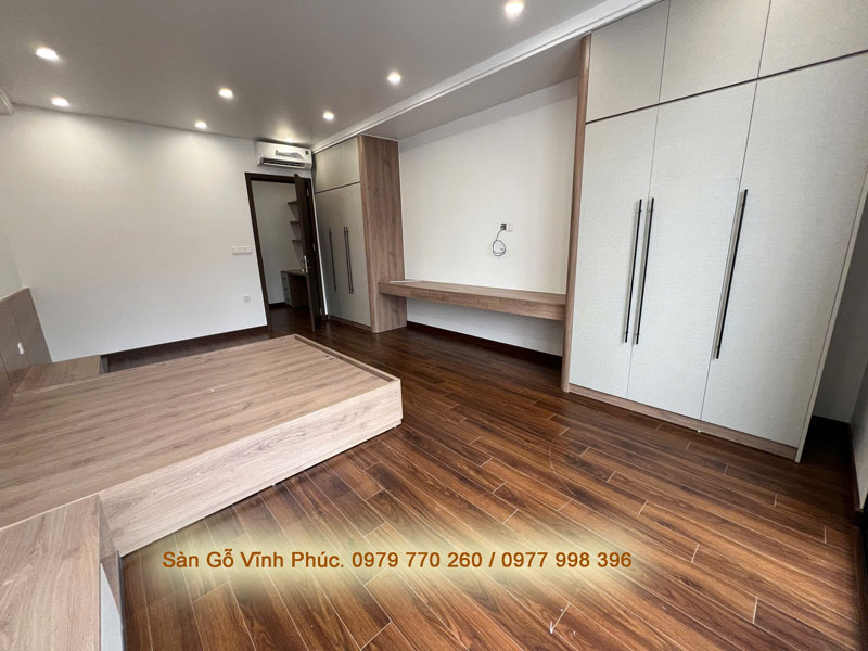 Sàn gỗ công nghiệp cao cấp màu óc chó