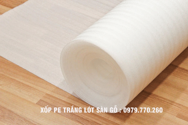 Xốp pe trắng l&oacute;t s&agrave;n gỗ