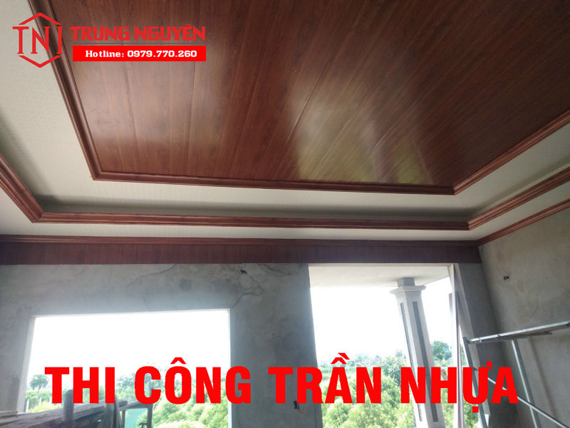 Ốp trần nựa dật cấp đơn giản