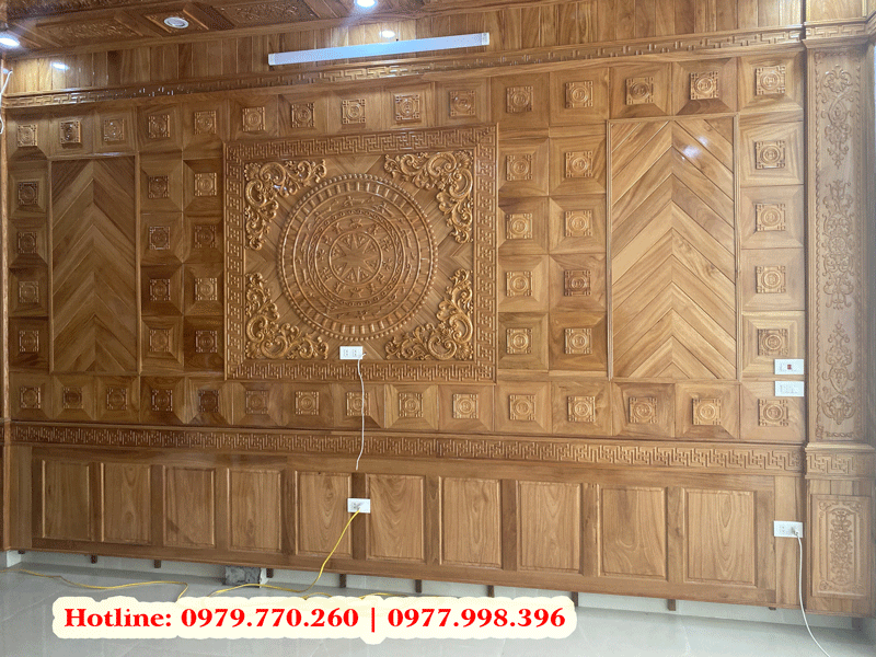 Tường gỗ tự nhiên gõ đỏ làm tại Tiền Hải Thái Bình