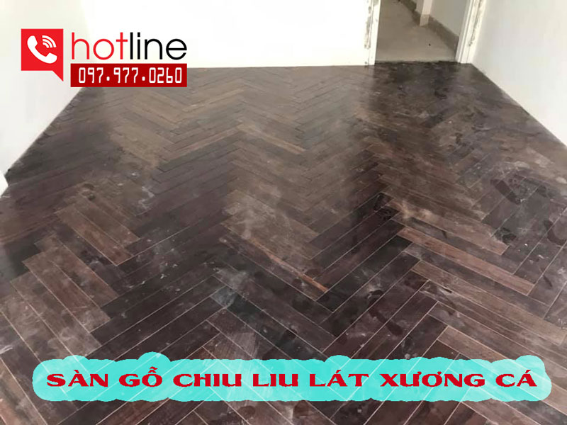 S&agrave;n gỗ tự nhi&ecirc;n chiu liu l&agrave;o l&aacute;t xương c&aacute;